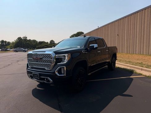 Used 2021 GMC Sierra 1500 Denali w/ Denali Ultimate Package AWD/4WD image 3