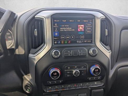 Used 2021 GMC Sierra 1500 SLT RWD image 12