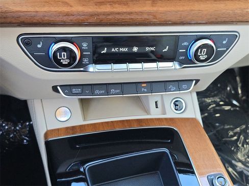 Certified 2023 Audi Q5 2.0T Premium Plus w/ Premium Plus Package image 27