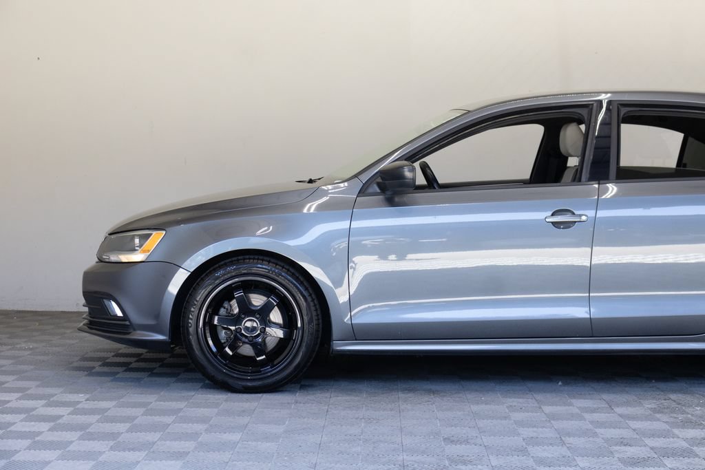 Used 2016 Volkswagen Jetta Sport FWD image 8