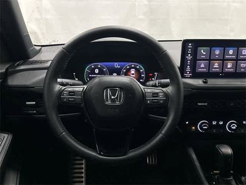Used 2025 Honda Accord Sport image 15