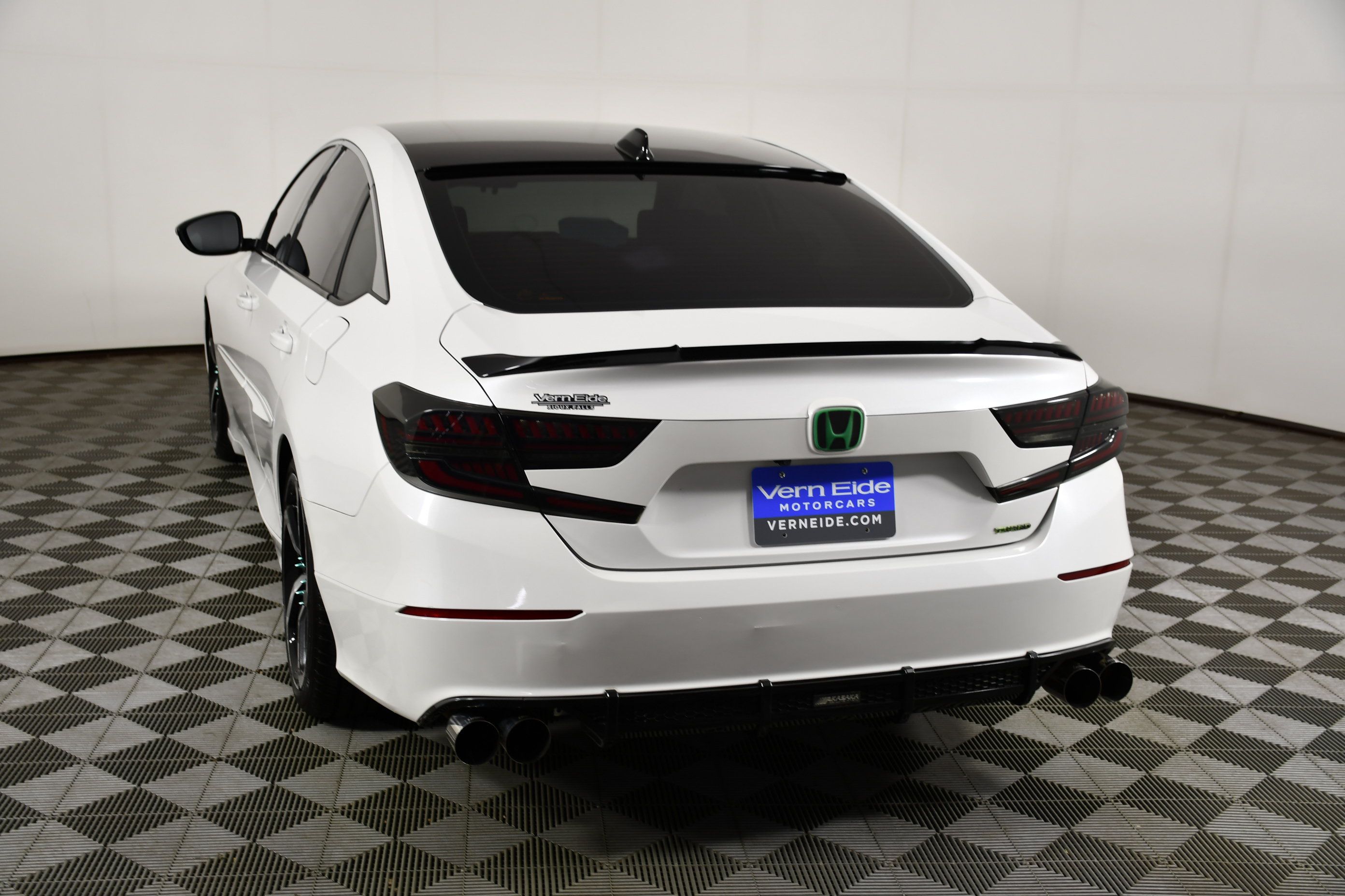 Used 2018 Honda Accord Sport image 7