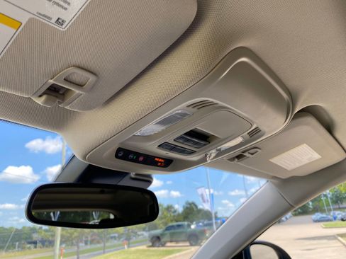 Used 2023 Buick Envision Essence w/ Sport Touring Package image 22