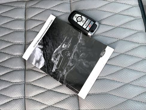 Used 2022 Ford F150 Limited image 14