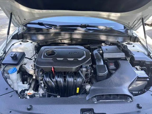Used 2018 Kia Optima S FWD image 19