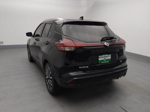 Used 2021 Nissan Kicks SV image 6