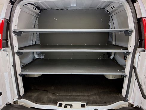 Used 2021 Chevrolet Express 2500 RWD image 30
