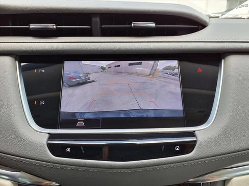 Used 2022 Cadillac XT5 Premium Luxury FWD image 25