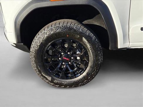 New 2026 GMC Canyon Elevation w/ Technology Package image 10