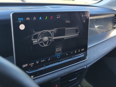 Certified 2025 Volkswagen Tiguan S image 26