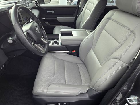 Used 2023 Toyota Sequoia Limited image 16