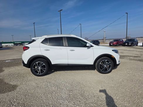 Used 2023 Buick Encore GX Select image 2