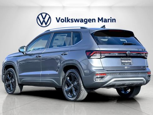 New 2026 Volkswagen Taos SEL image 3