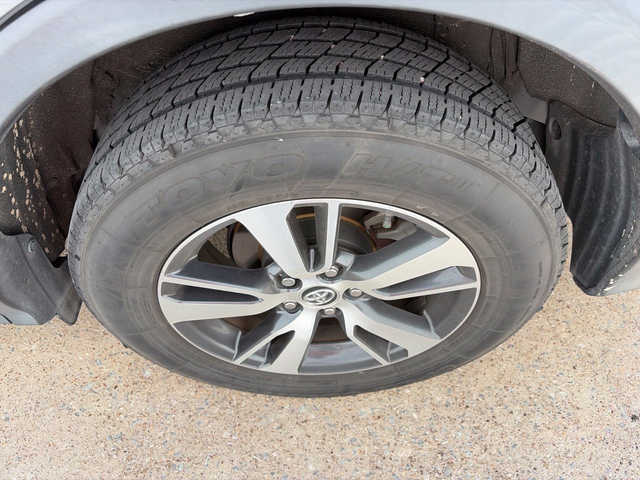 Used 2016 Toyota RAV4 XLE FWD image 14