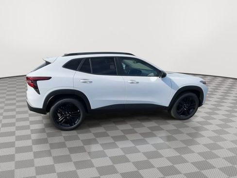 New 2026 Chevrolet Trax ACTIV w/ Sunroof Package image 9