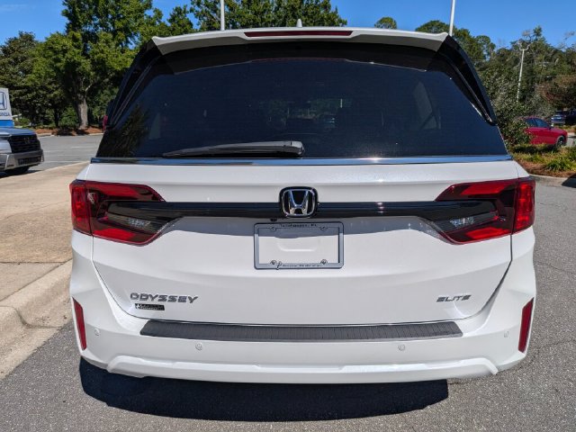 New 2027 Honda Odyssey Elite image 7