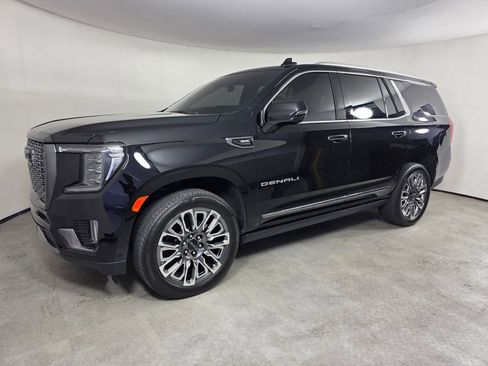 Used 2024 GMC Yukon Denali Ultimate AWD/4WD image 8