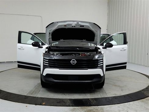 New 2026 Nissan Kicks SV w/ SV Premium Package image 10