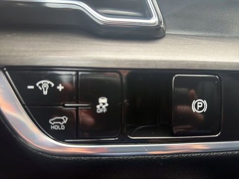 Certified 2023 Kia Sportage X-Line w/ X-Line Premium Package image 18