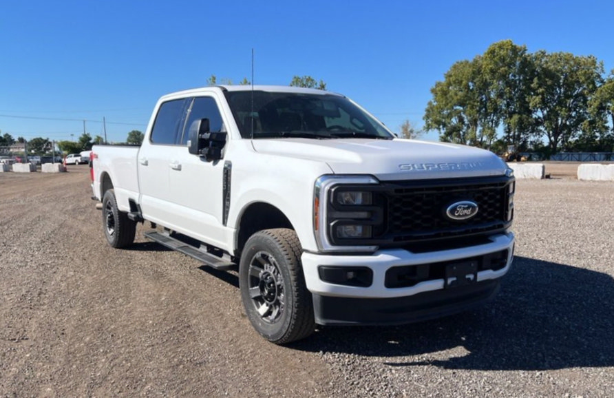 Used 2024 Ford F250 XLT w/ XLT Premium Package AWD/4WD image 6