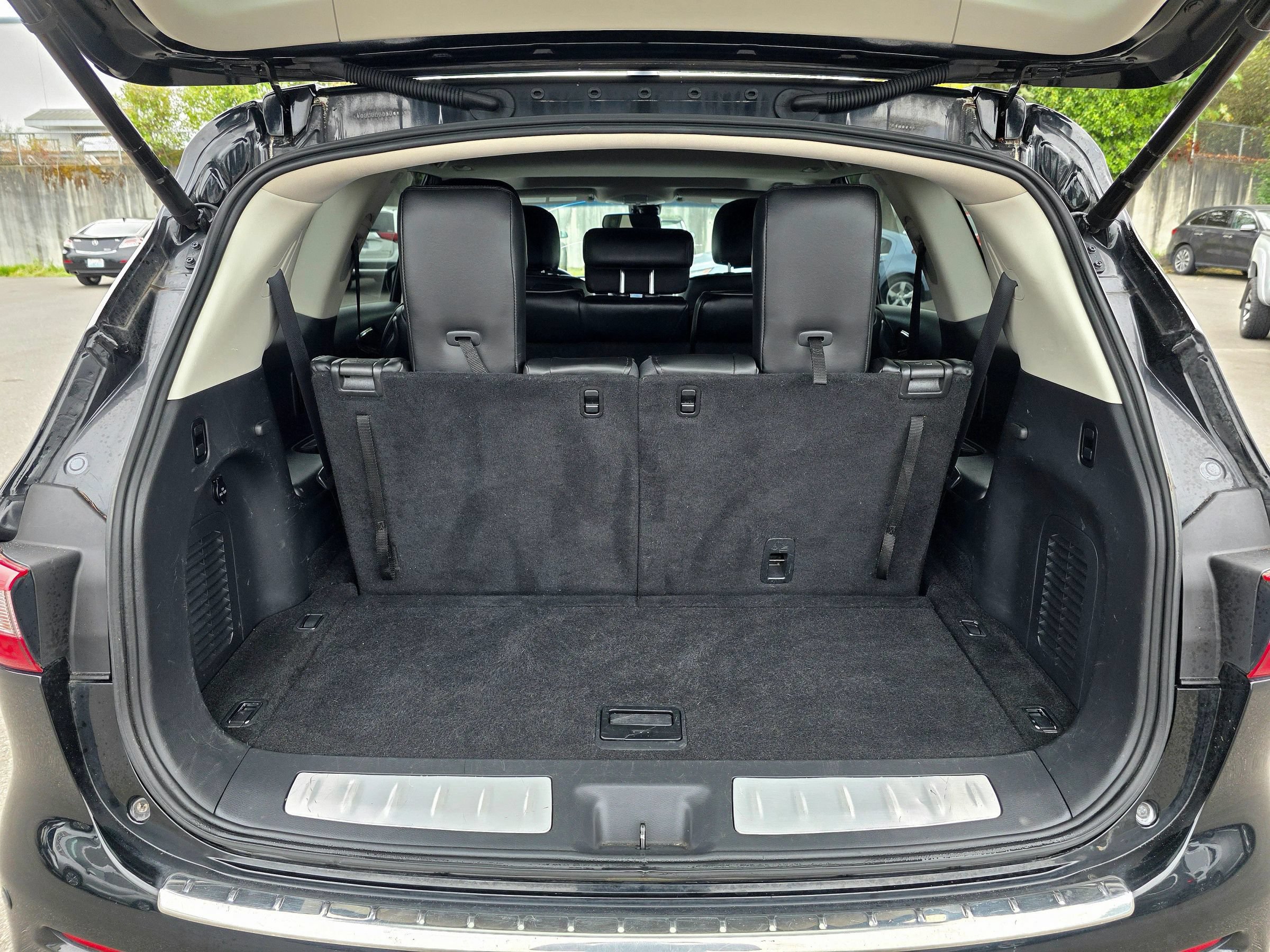 Used 2015 INFINITI QX60 Luxe w/ Premium Plus Package AWD/4WD image 64