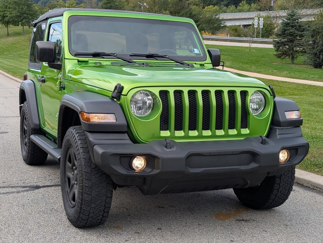 Used 2018 Jeep Wrangler Sport AWD/4WD image 2