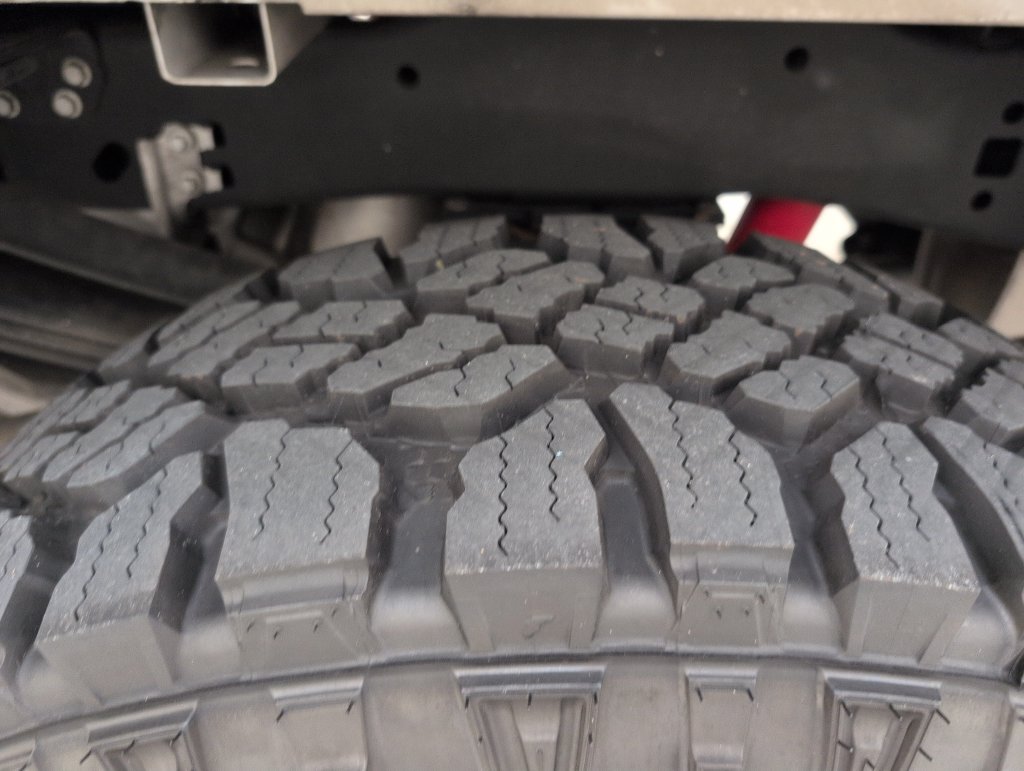 Used 2022 Ford F250 Lariat w/ Tremor Off-Road Package AWD/4WD image 17