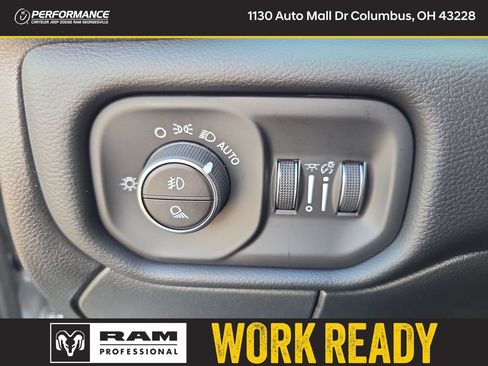 New 2026 RAM 2500 Laramie w/ Sport Appearance Package AWD/4WD image 33