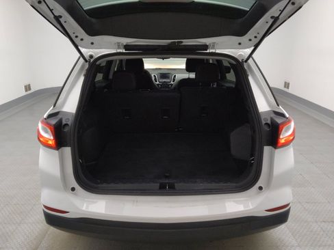 Used 2021 Chevrolet Equinox LS w/ LS Convenience Package FWD image 29