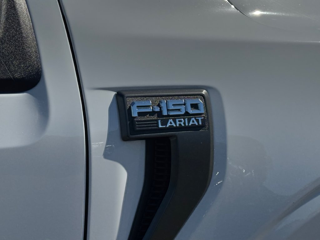 Used 2022 Ford F150 Lariat w/ Max Trailer Tow Package AWD/4WD image 34
