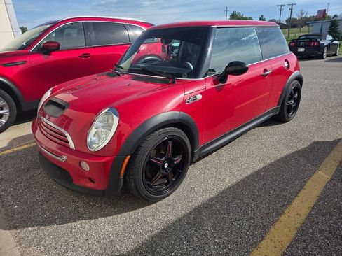 Used 2004 MINI Cooper S FWD image 1