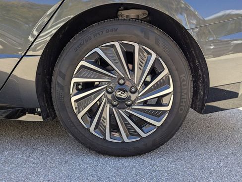 Used 2024 Hyundai Sonata Limited image 15