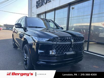 New 2025 Lincoln Navigator L Reserve w/ Jet Appearance Package
