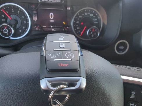 New 2026 RAM 1500 Big Horn AWD/4WD image 29