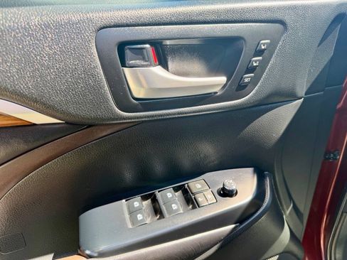 Used 2017 Toyota Highlander Limited Platinum w/ Protection Package #3 AWD/4WD image 31