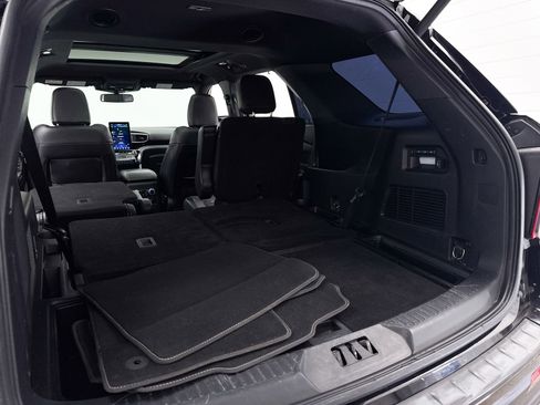 Used 2022 Ford Explorer ST w/ Equipment Group 401A image 37