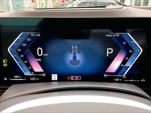 Used 2025 BMW X6 xDrive40i image 25