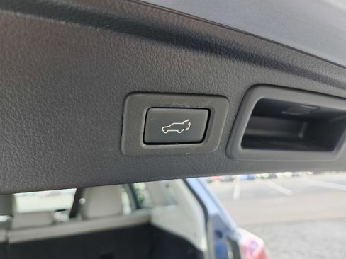 Used 2016 Subaru Forester 2.5i Touring w/ Eyesight & Navigation System AWD/4WD image 24