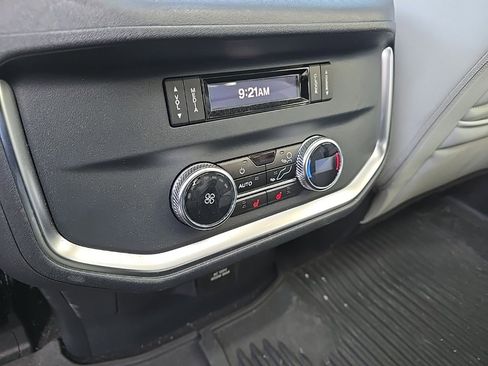 Used 2025 Ford Expedition Platinum w/ Platinum Ultimate Package image 15