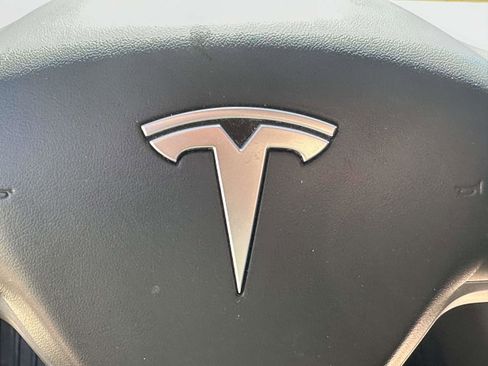 Used 2019 Tesla Model 3 Long Range image 21
