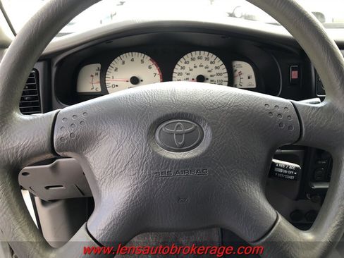 Used 2003 Toyota Tacoma PreRunner RWD image 14