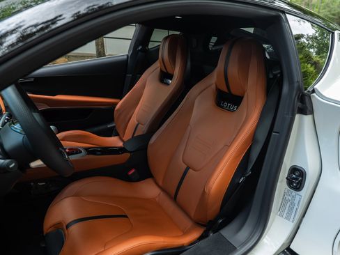 Used 2025 Lotus Emira RWD image 8