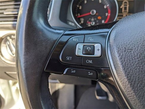 Used 2016 Volkswagen Passat 1.8T image 32