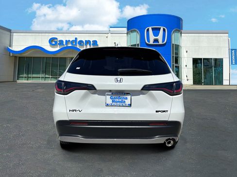 New 2027 Honda HR-V Sport image 5