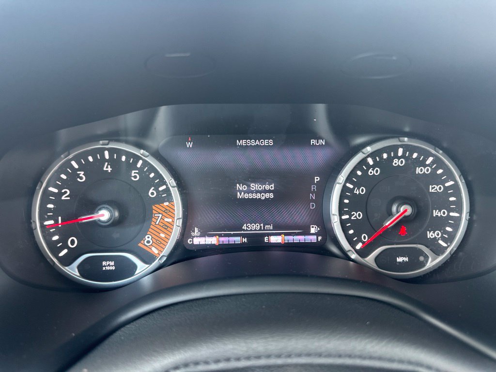 Used 2022 Jeep Renegade Trailhawk AWD/4WD image 41