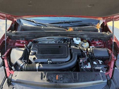 Used 2023 Buick Envision Essence image 32