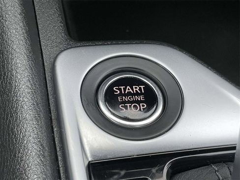 Certified 2025 Nissan Sentra SV image 29