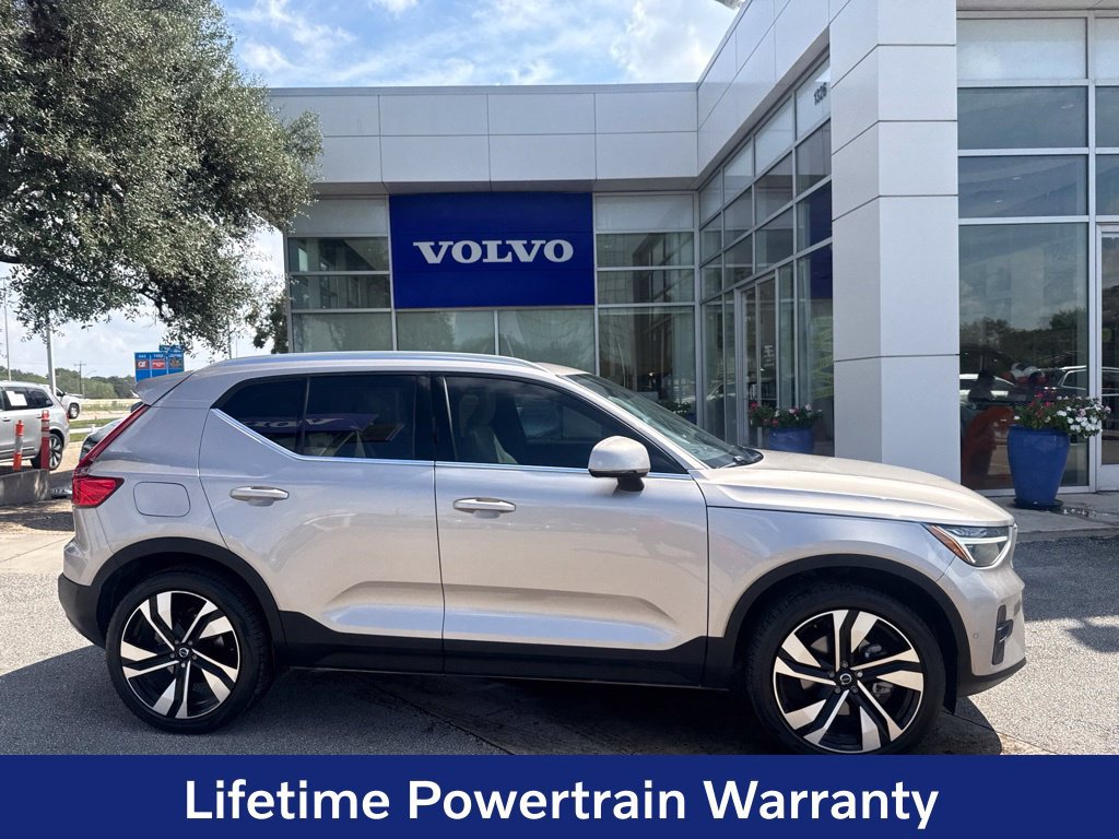 Certified 2024 Volvo XC40 B5 Plus w/ Protection Package Premier AWD/4WD image 8