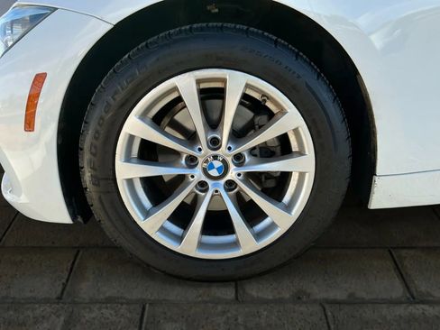 Used 2017 BMW 320i Sedan image 23