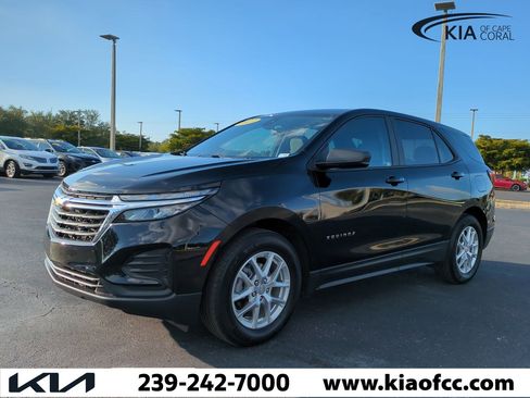 Used 2023 Chevrolet Equinox LS w/ LS Convenience Package image 9